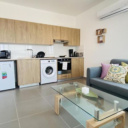 Silver Line 1-Bedroom Apartment In Larnaca Exteriér fotografie