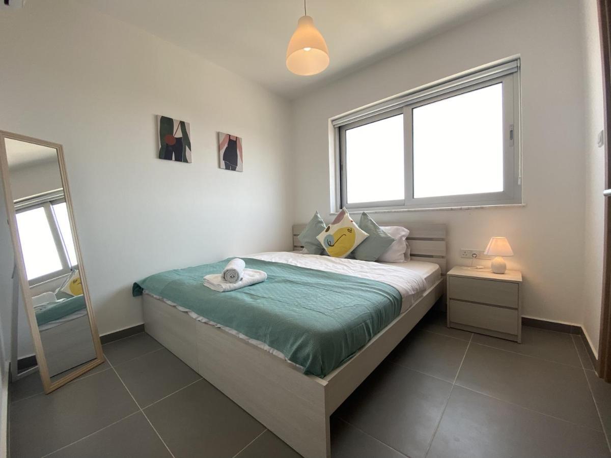 Silver Line 1-Bedroom Apartment In Larnaca Exteriér fotografie
