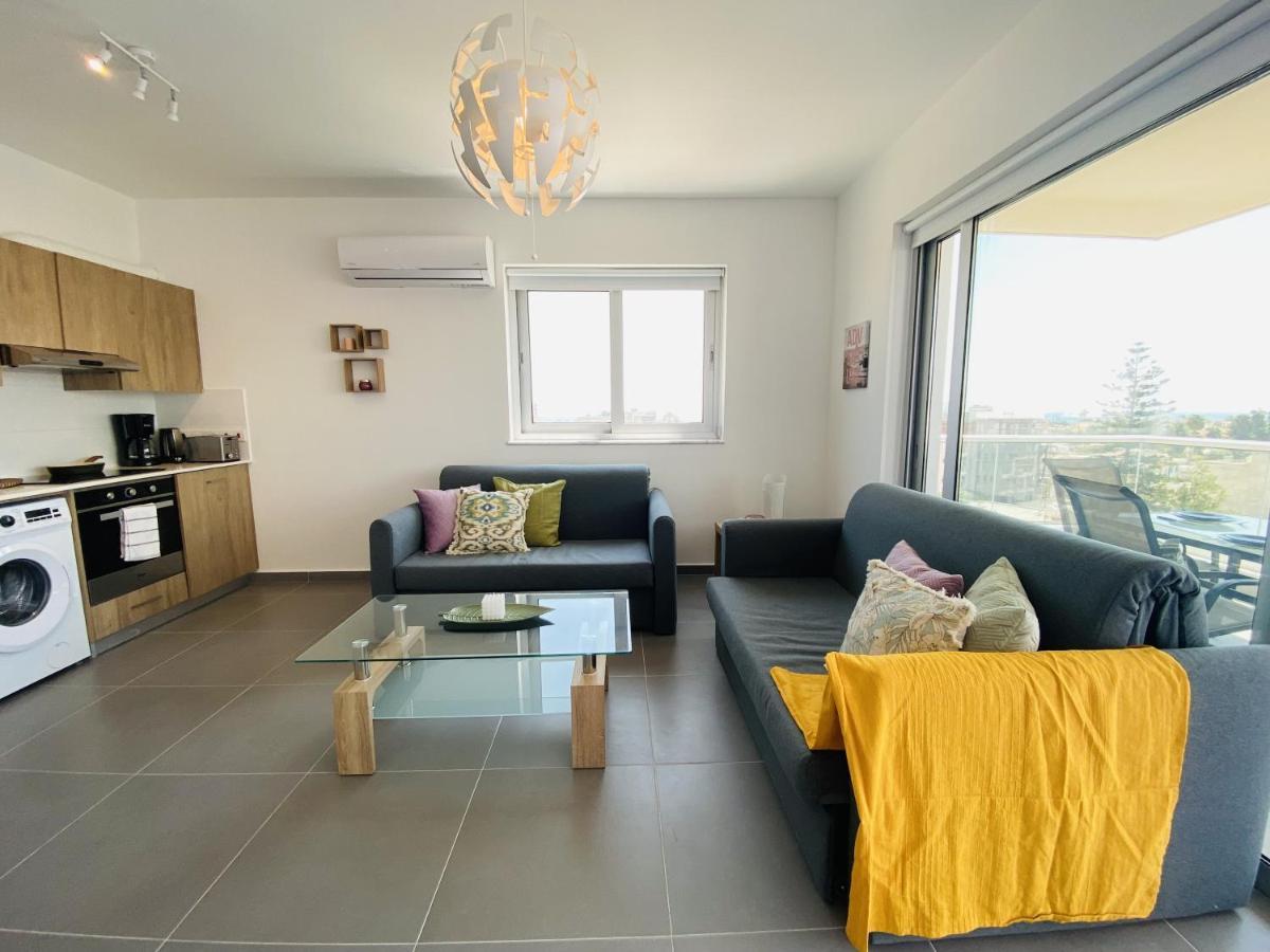 Silver Line 1-Bedroom Apartment In Larnaca Exteriér fotografie