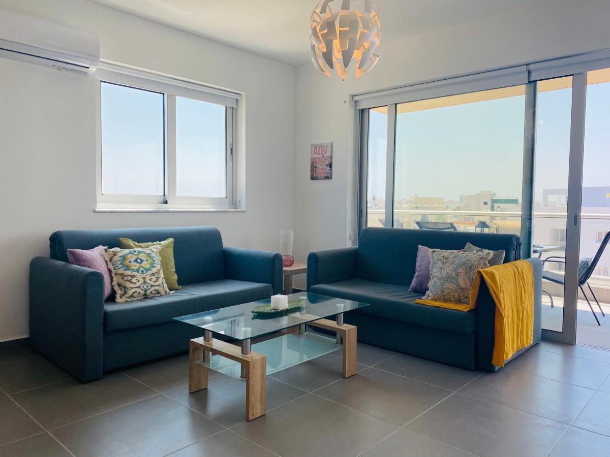 Silver Line 1-Bedroom Apartment In Larnaca Exteriér fotografie