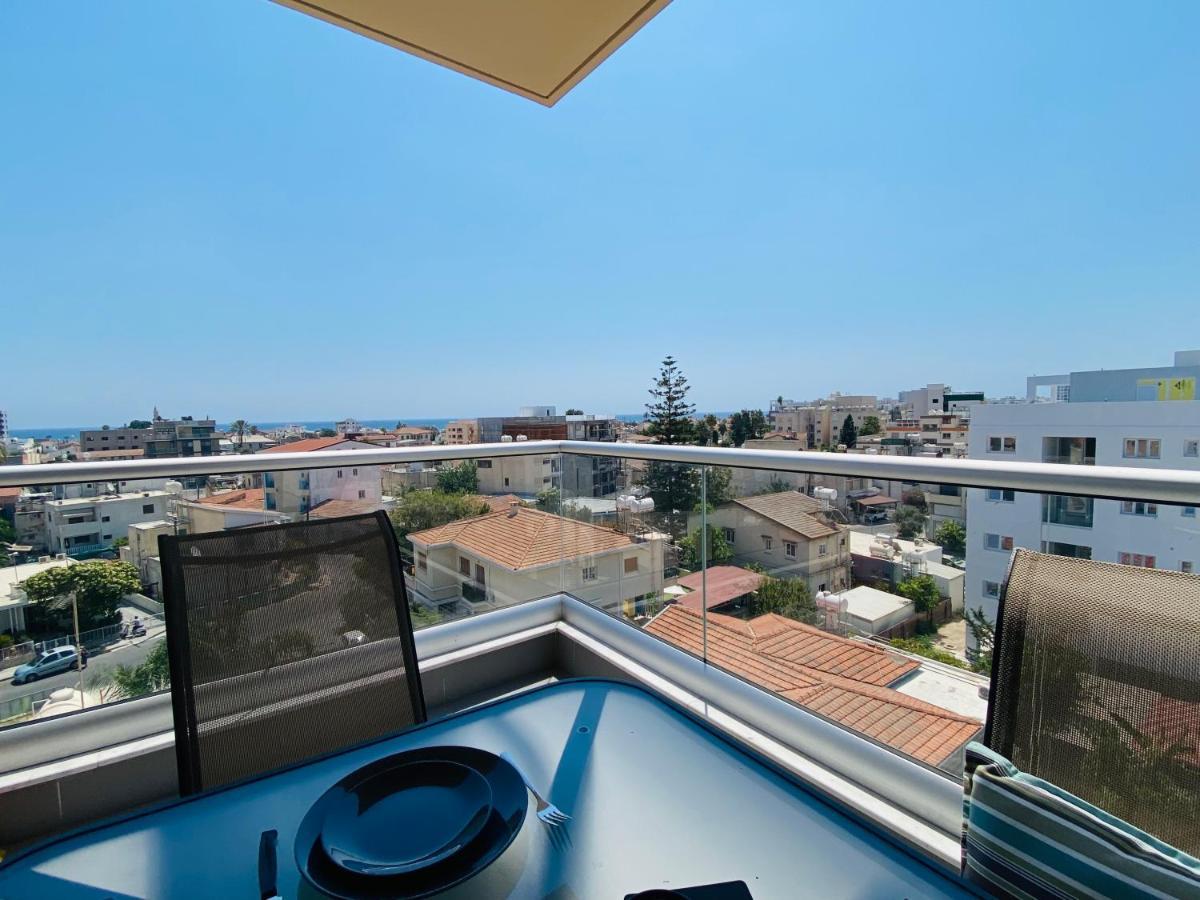 Silver Line 1-Bedroom Apartment In Larnaca Exteriér fotografie